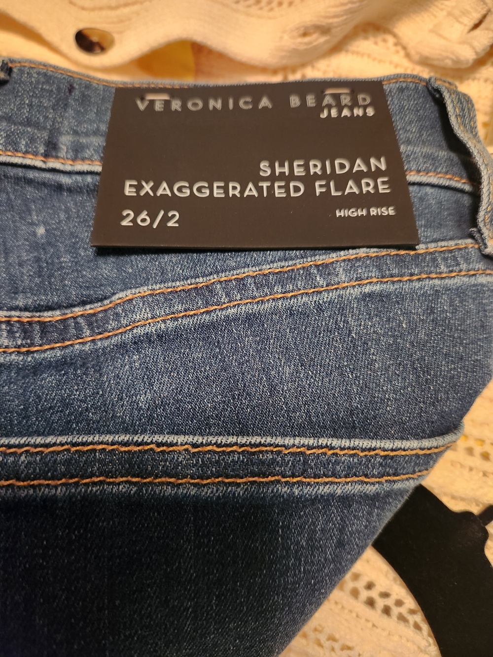 NWT Veronica Beard Sheridan Exaggerated Flare Jeans with Front Patch Pockets - Picture 7 of 10